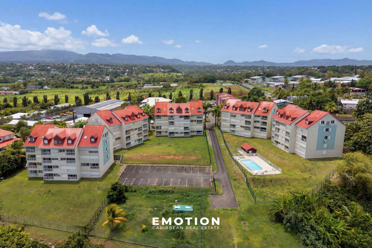 Appartement à PETIT-BOURG