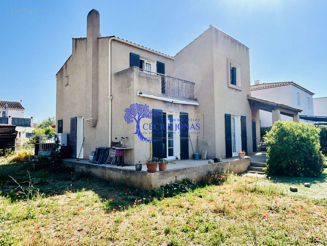 Maison à HYERES