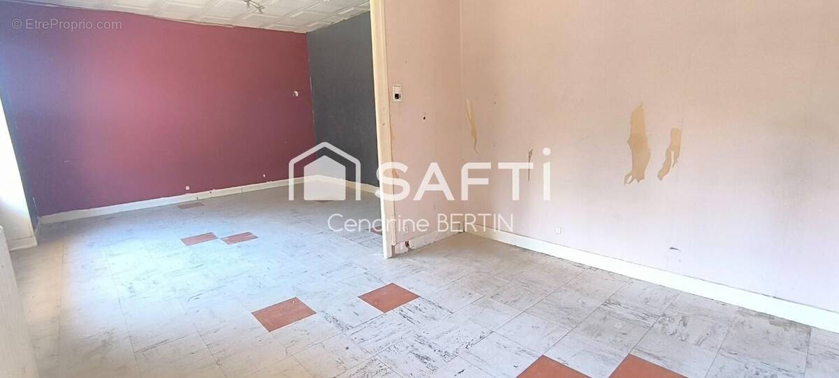 Photo 1 - Maison à SAINT-DENIS-LES-BOURG