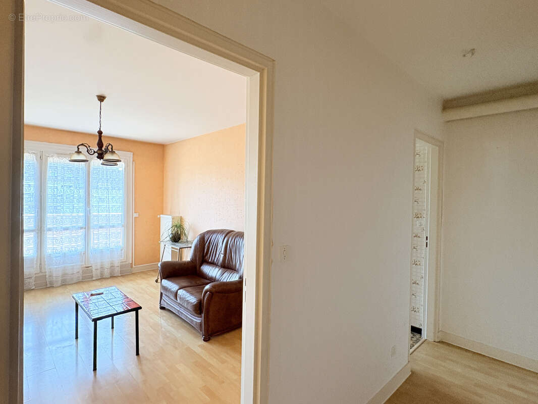Appartement T4 - photo 5