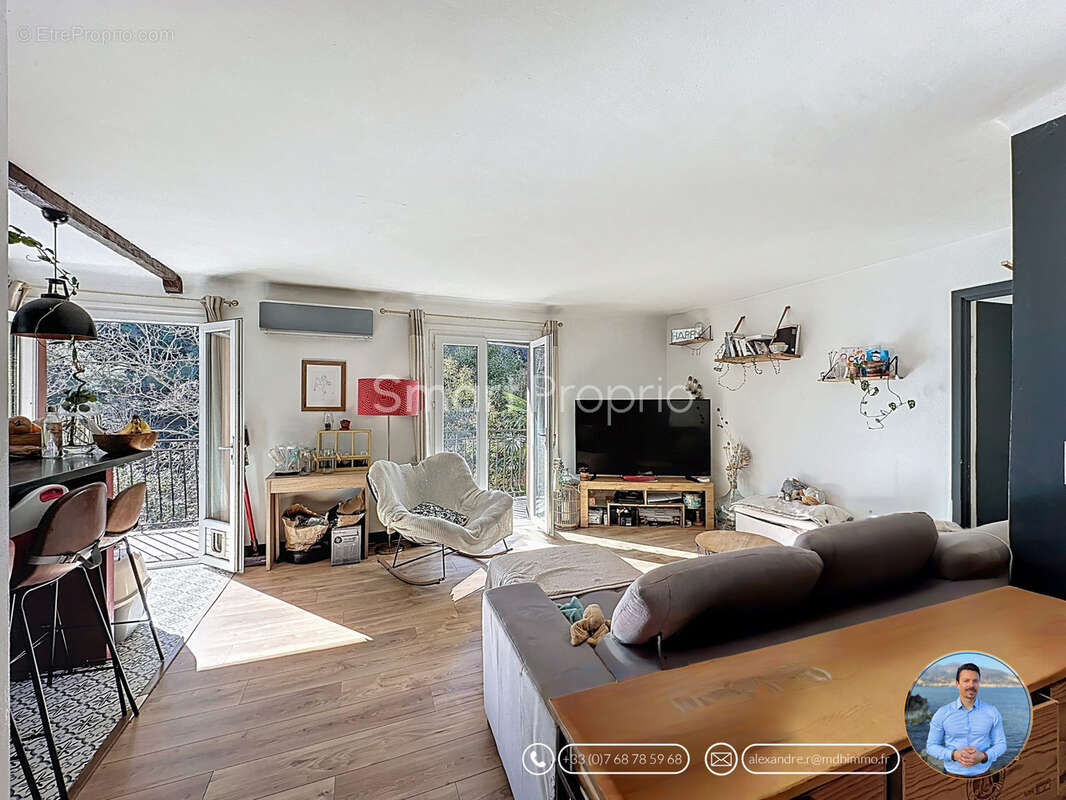 Appartement à ROQUEBRUNE-CAP-MARTIN