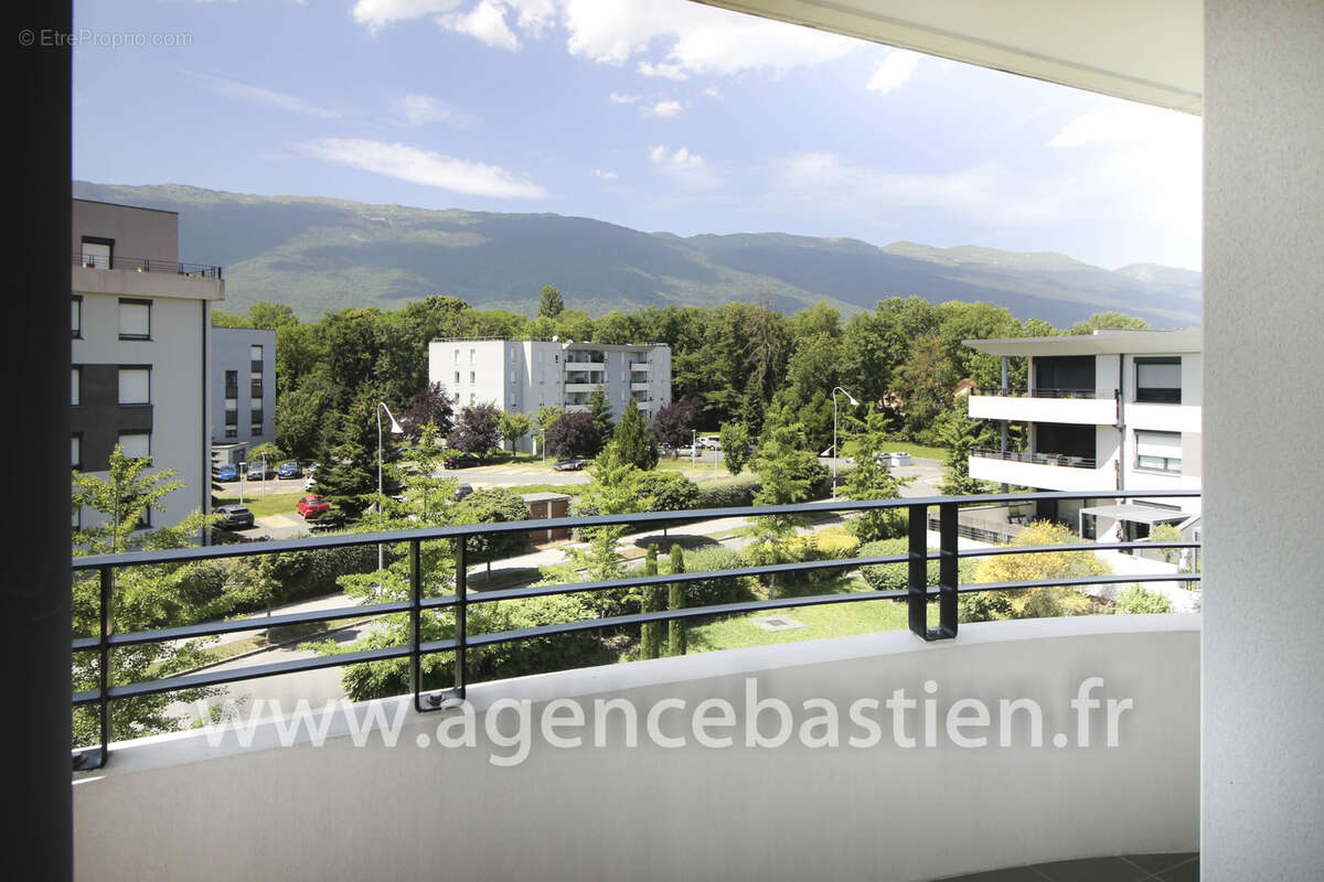 Appartement à SAINT-GENIS-POUILLY