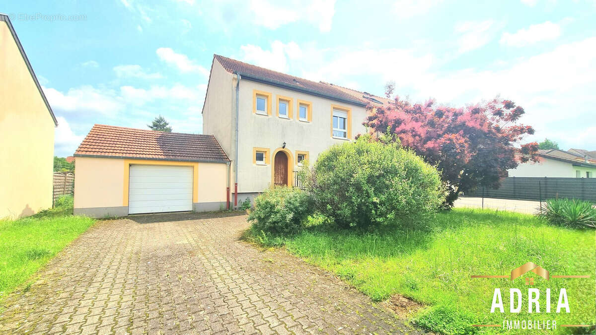 Maison à CORNY-SUR-MOSELLE