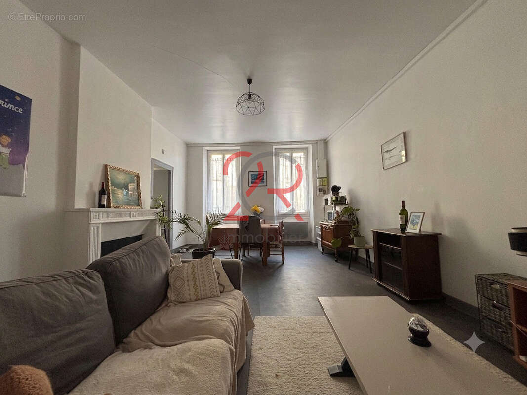 Investir à Pauillac ? Deux pièces de 53 m2 loué - photo 2