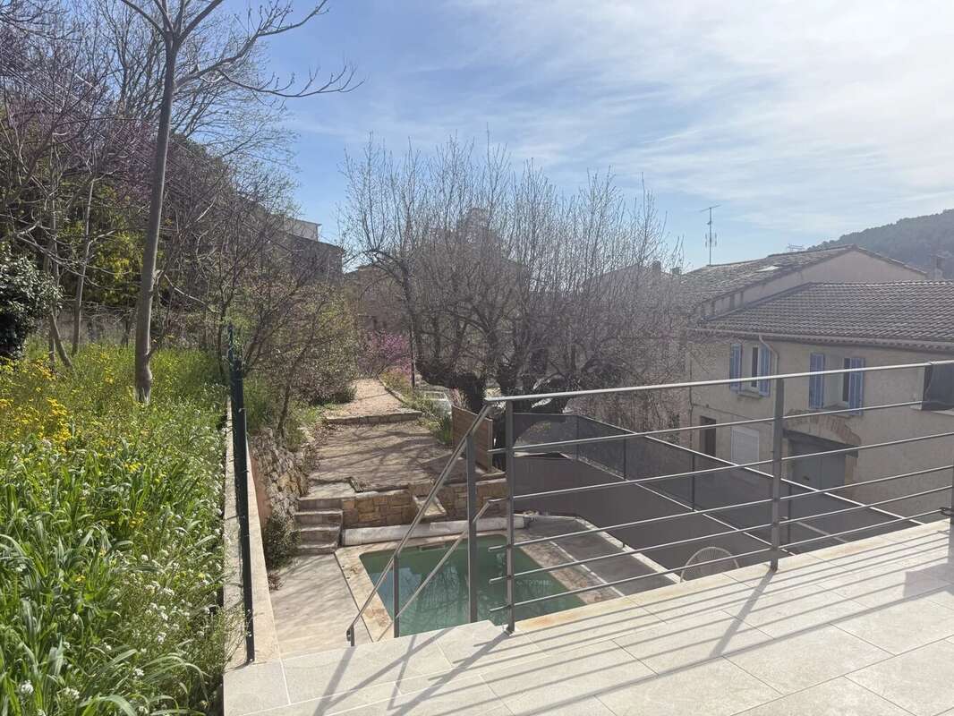 Maison à SAINTE-ANASTASIE-SUR-ISSOLE