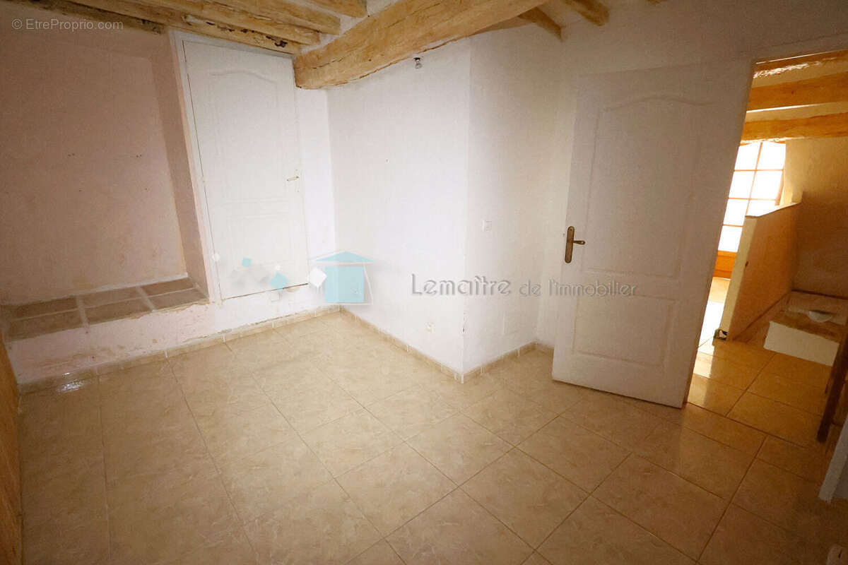 Maison Fayence 7 pièce(s) 180 m² en deux habitations - photo 12