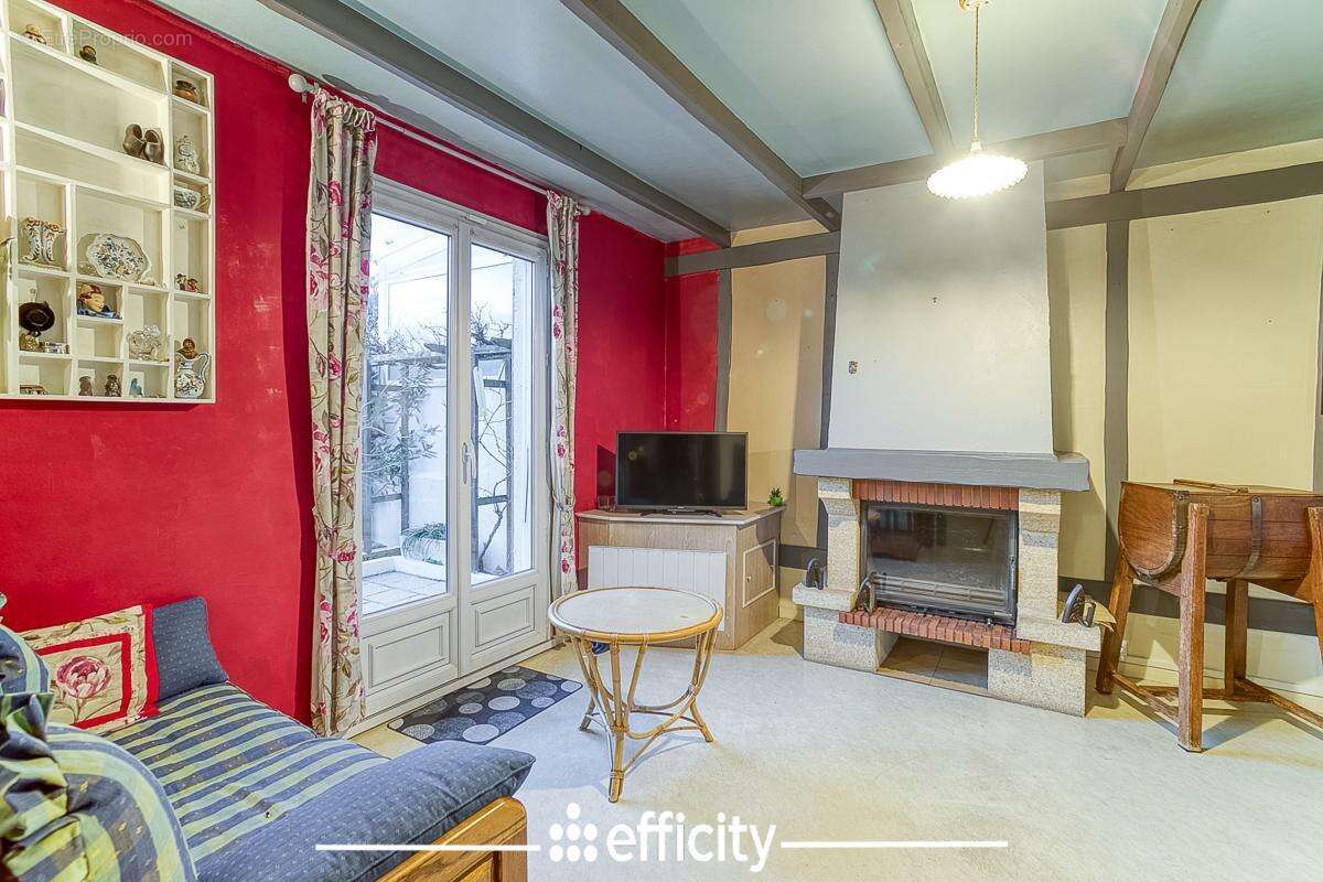 Maison à CHASSE-SUR-RHONE