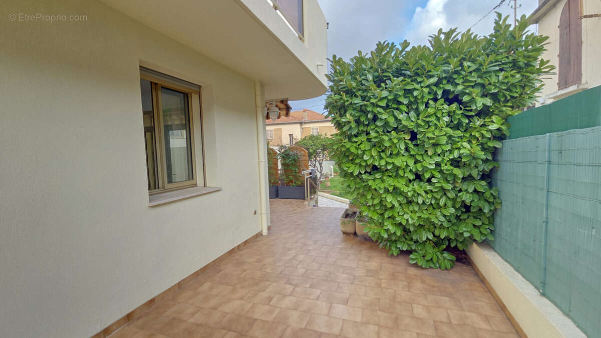 CANNES à vendre maison 5 pièces de 115 m2 sur un terrain de 442 m2 - photo 18