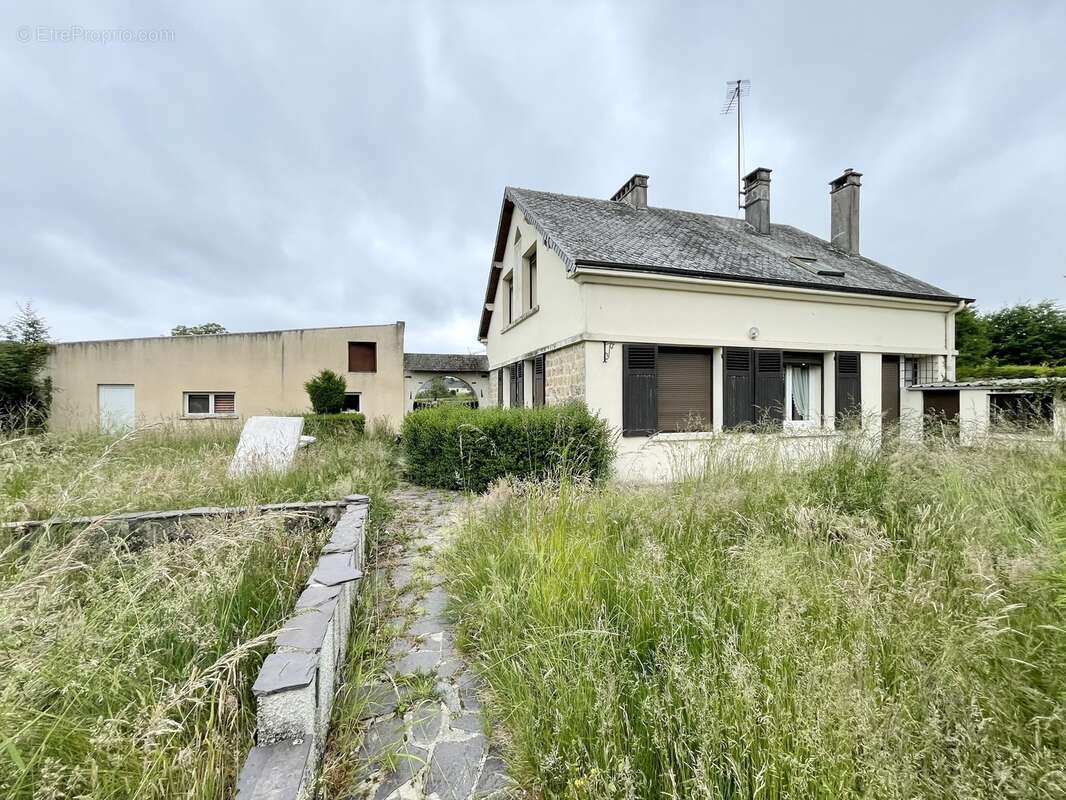 Maison à WARCQ