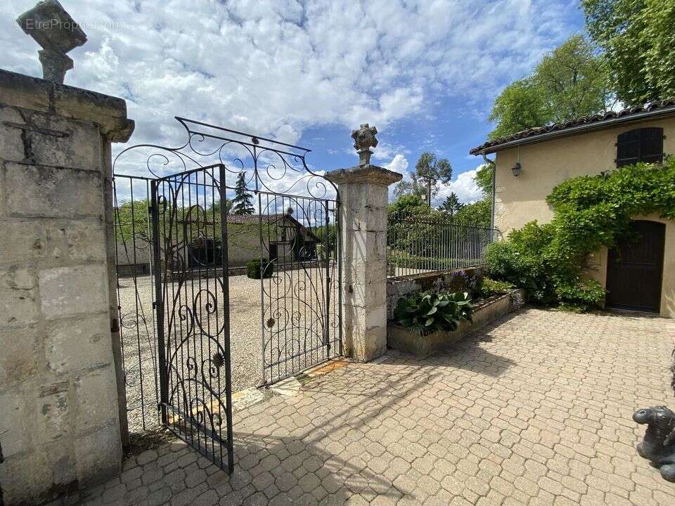 Maison à CREON-D'ARMAGNAC