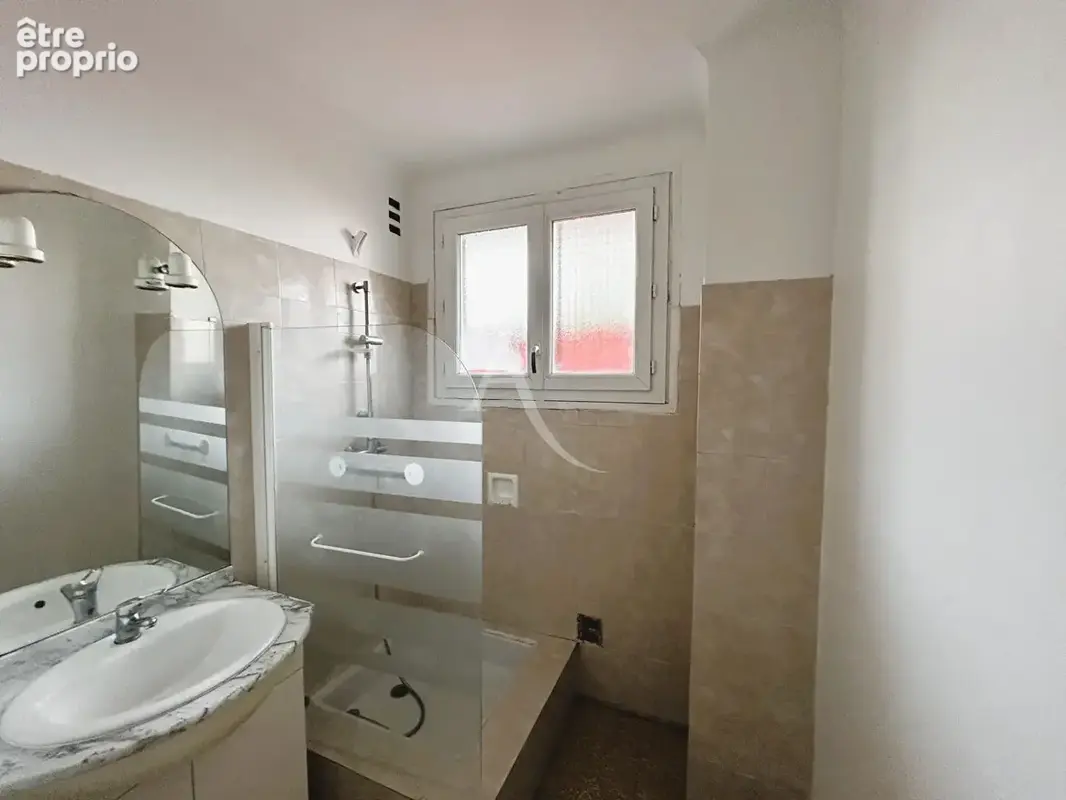 Appartement 3 pièces 51.57 m2 traversant parking et cave! - photo 6