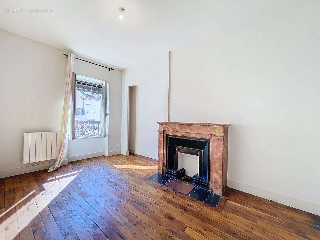 Appartement à LYON-6E