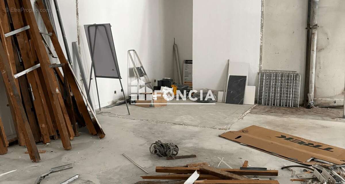 Local commercial ou professionnel, artère passagère quartier Saint Roch - photo 3