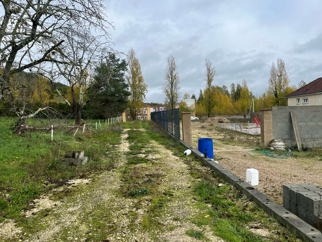 Terrain à TRELISSAC