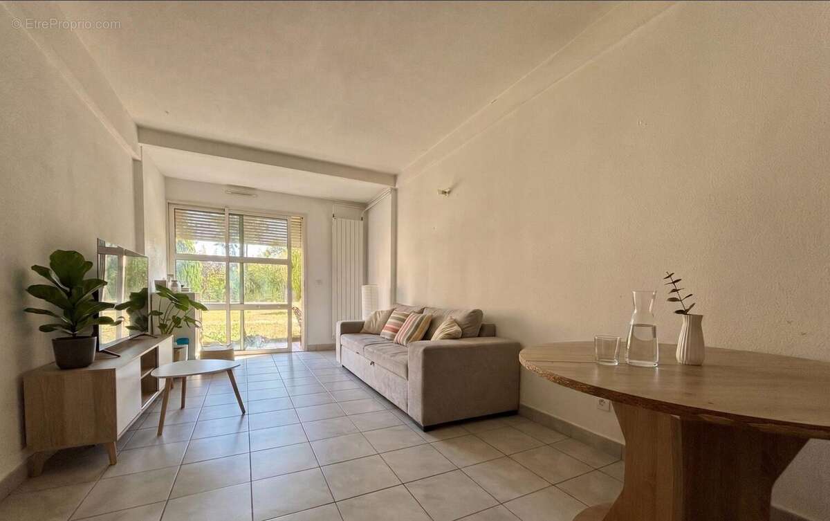 Appartement 67 m² à Bourg-De-Peage  - photo 2