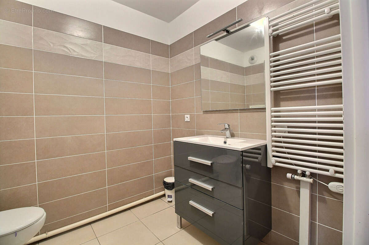 Appartement à COLOMBES