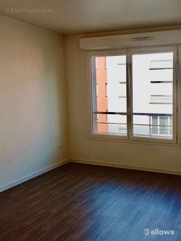 Appartement à MORANGIS