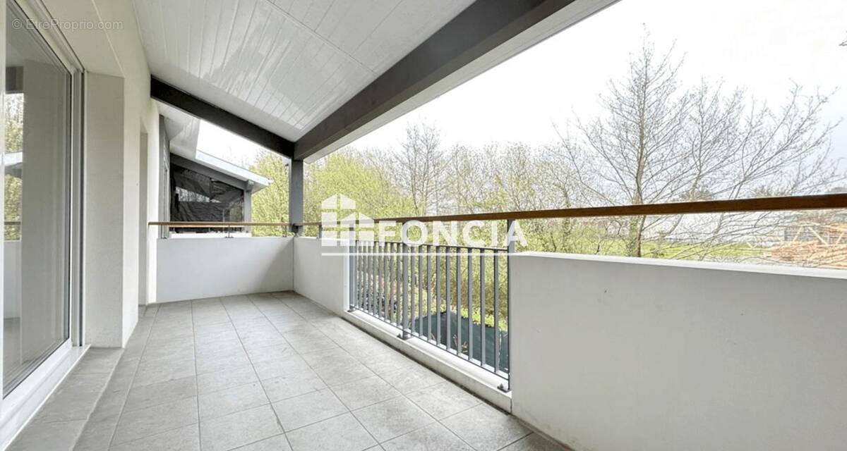 Appartement à TOSSE