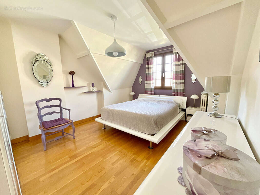 Maison à CONFLANS-SAINTE-HONORINE