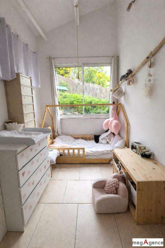 Maison à BORMES-LES-MIMOSAS