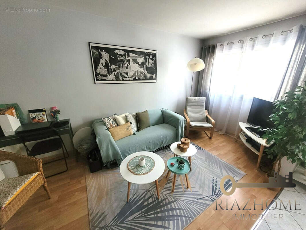Appartement à LE BOURGET