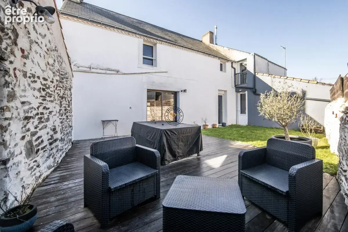 Maison familiale avec jardin - Couëron - photo 1