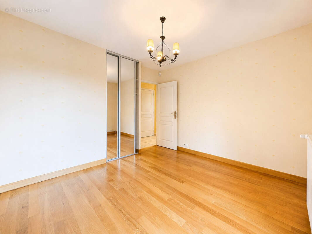 Appartement 73 m² à Chamalieres  - photo 5