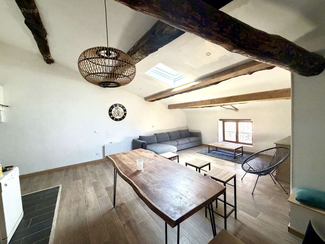 Appartement à AUPS