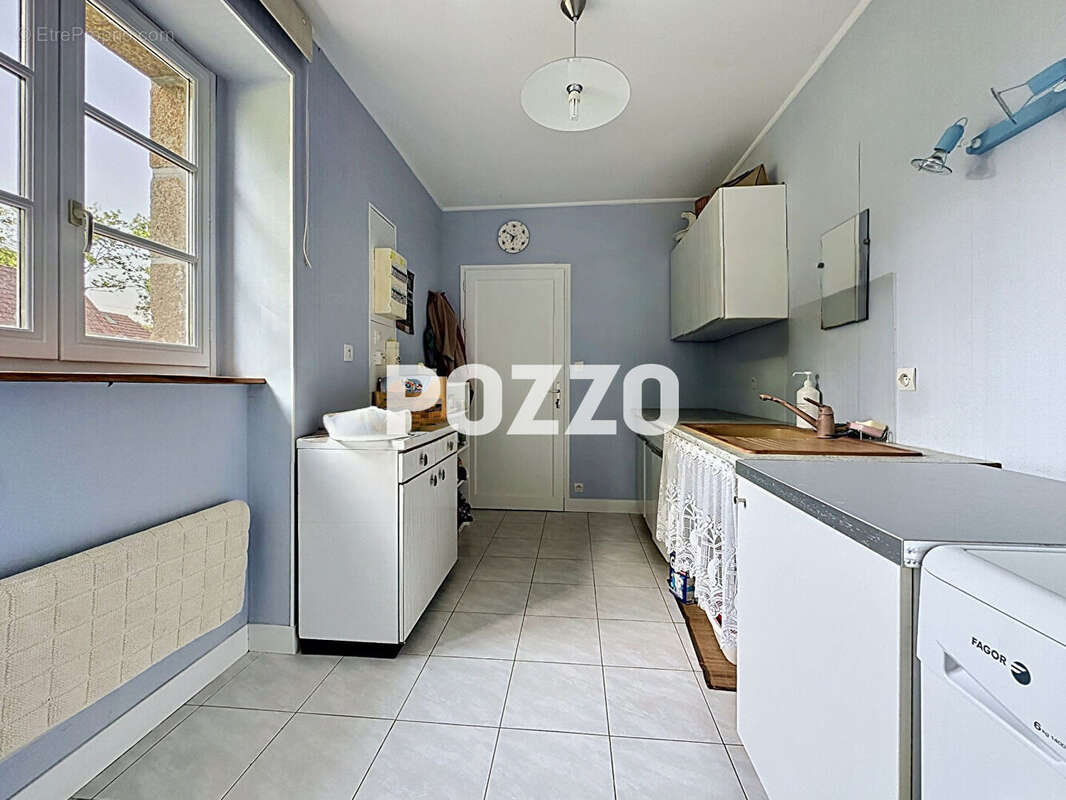 Maison Bacilly 5 pièces;,4 chambres, vie de plain-pied, garage, grand jardin paysagé, 6 km plage - photo 6