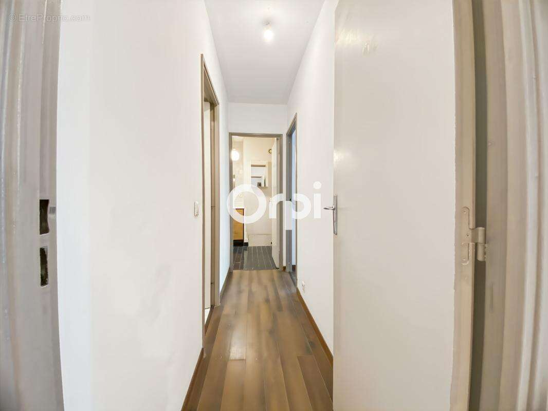 Appartement à MARSEILLE-9E