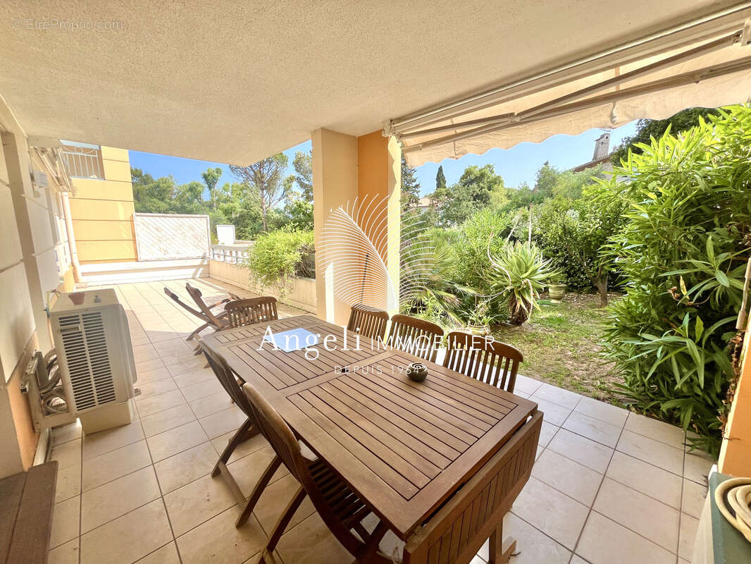 Appartement à FREJUS