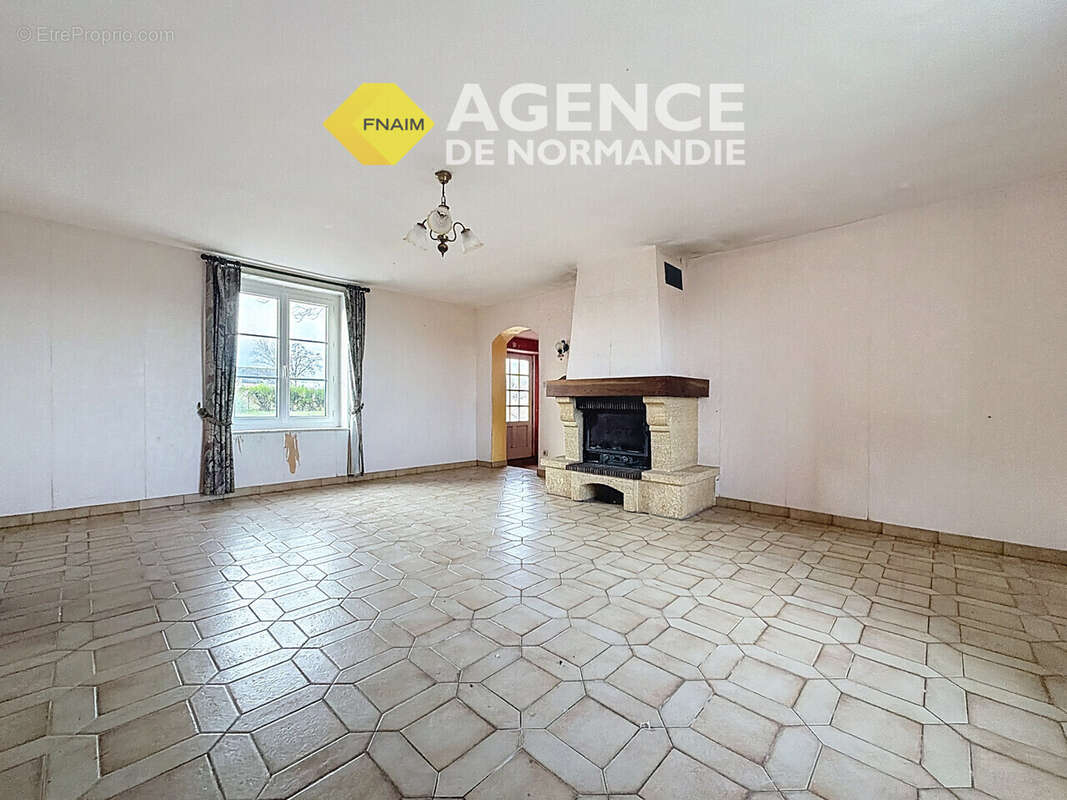 Maison à MONTREUIL-L&#039;ARGILLE