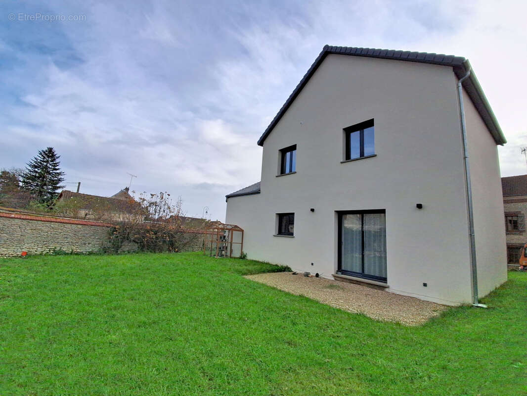 Maison à MAGNY-EN-VEXIN