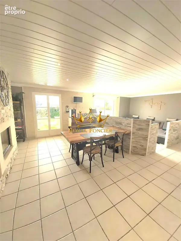 Maison 113 m² à Descartes  - photo 4