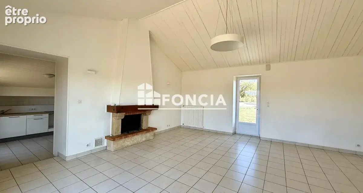 Longère trois chambres - A 2km des commerces - photo 3