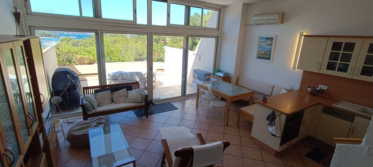 Appartement à SAINT-MANDRIER-SUR-MER