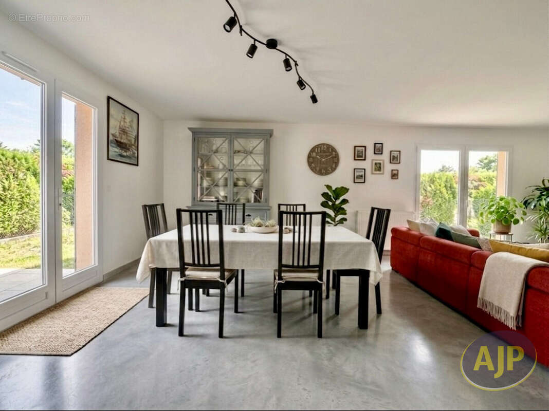 Maison 3 chambres et grand garage ! - photo 2