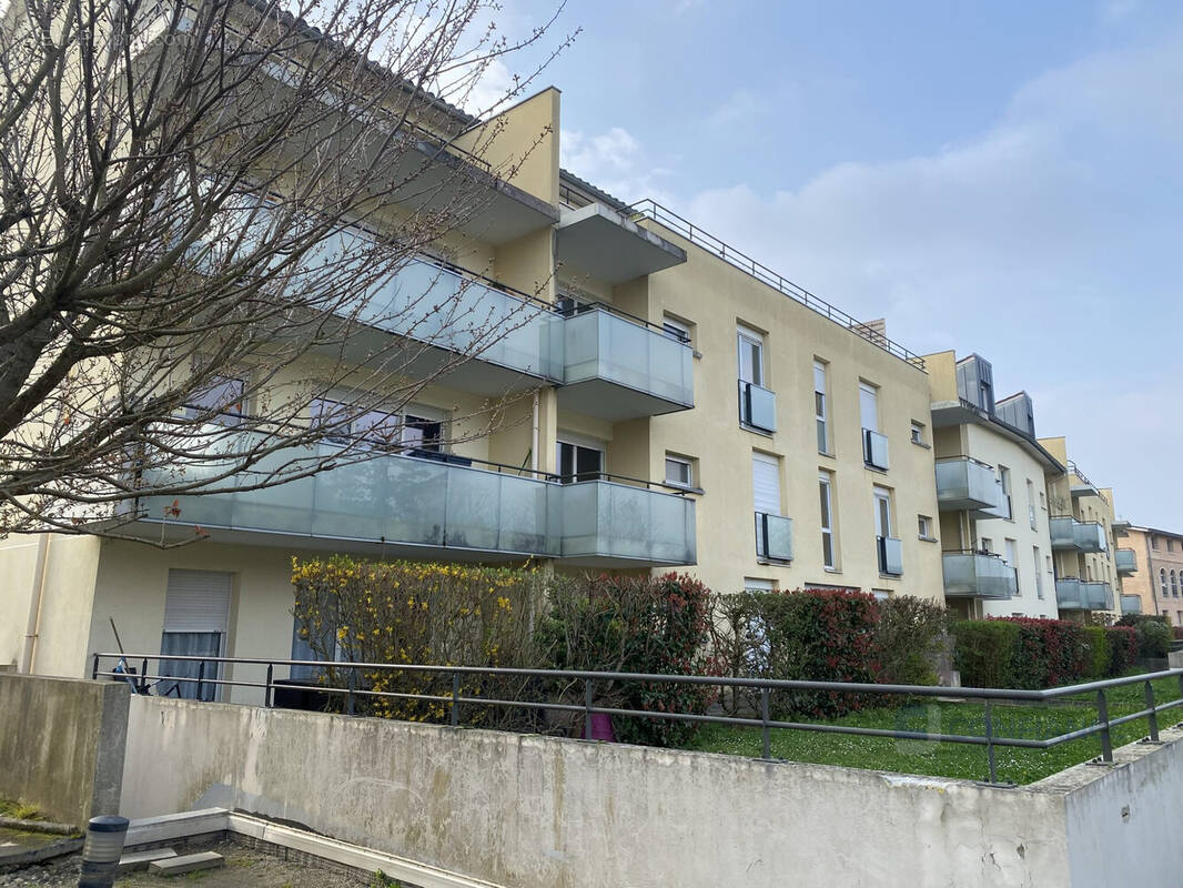 Appartement à NEUVILLE-SUR-SAONE
