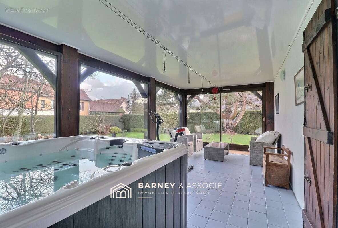 Maison à MONT-SAINT-AIGNAN