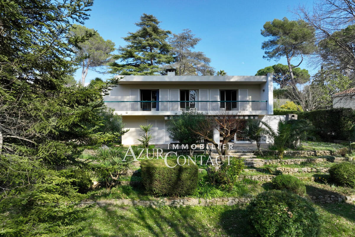 Maison à MOUGINS