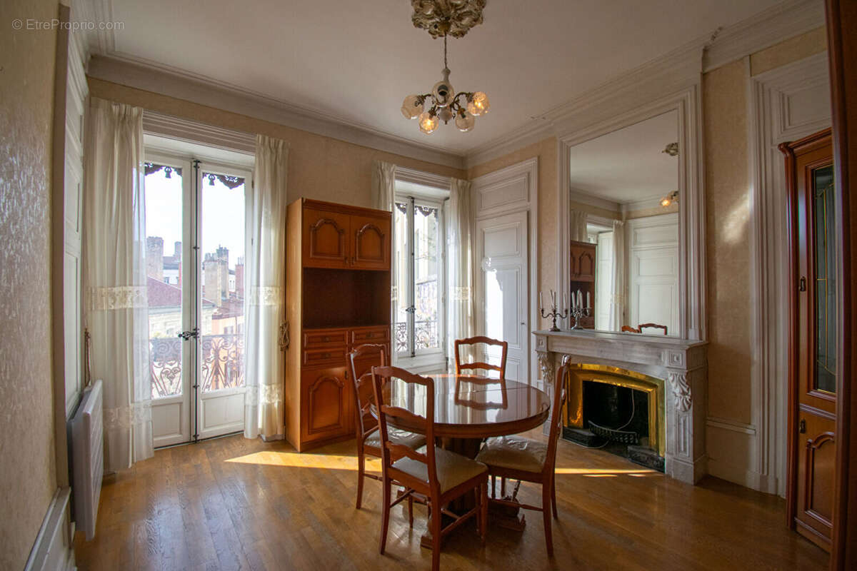 Appartement à LYON-1E