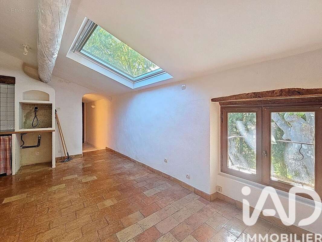 Photo 2 - Maison à PELISSANNE