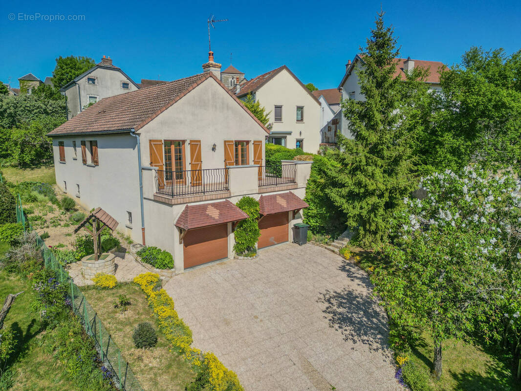 Maison à MESSIGNY-ET-VANTOUX
