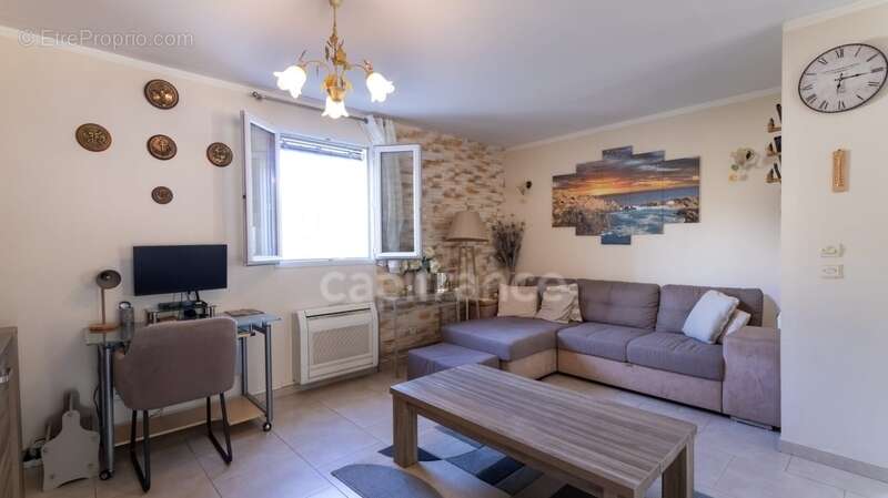 Maison à vendre 3 pièces LA ROQUEBRUSSANNE (83) - photo 5