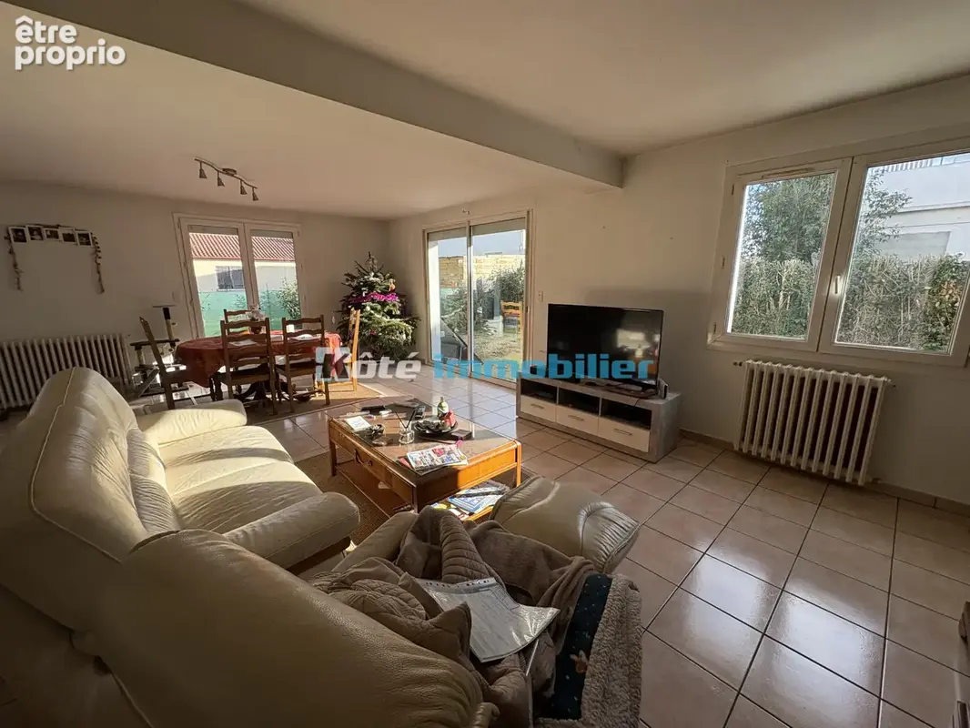 Maison avec cinq chambres et un bureau - photo 4