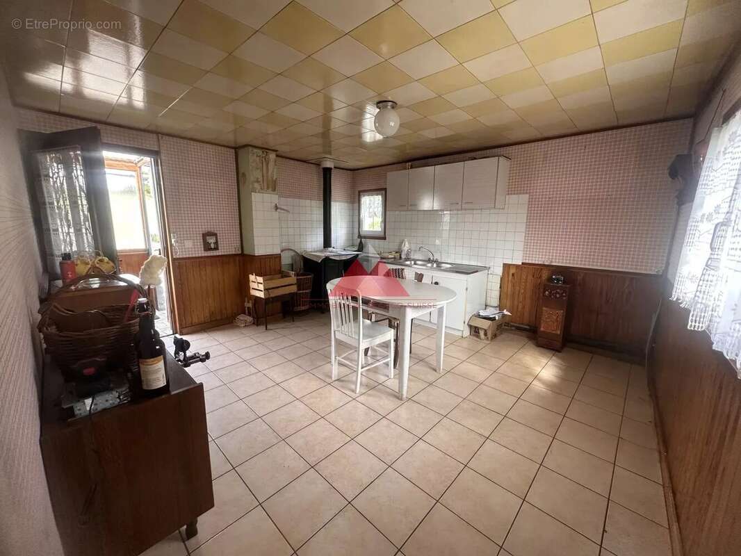 Maison à PANNESSIERES