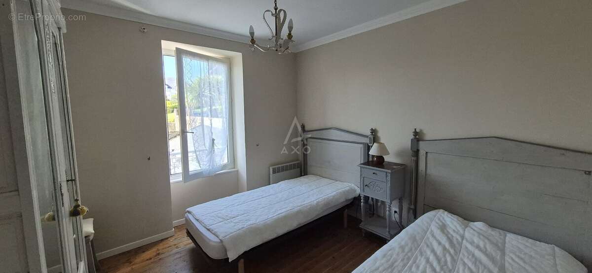 Maison à CAMARET-SUR-MER