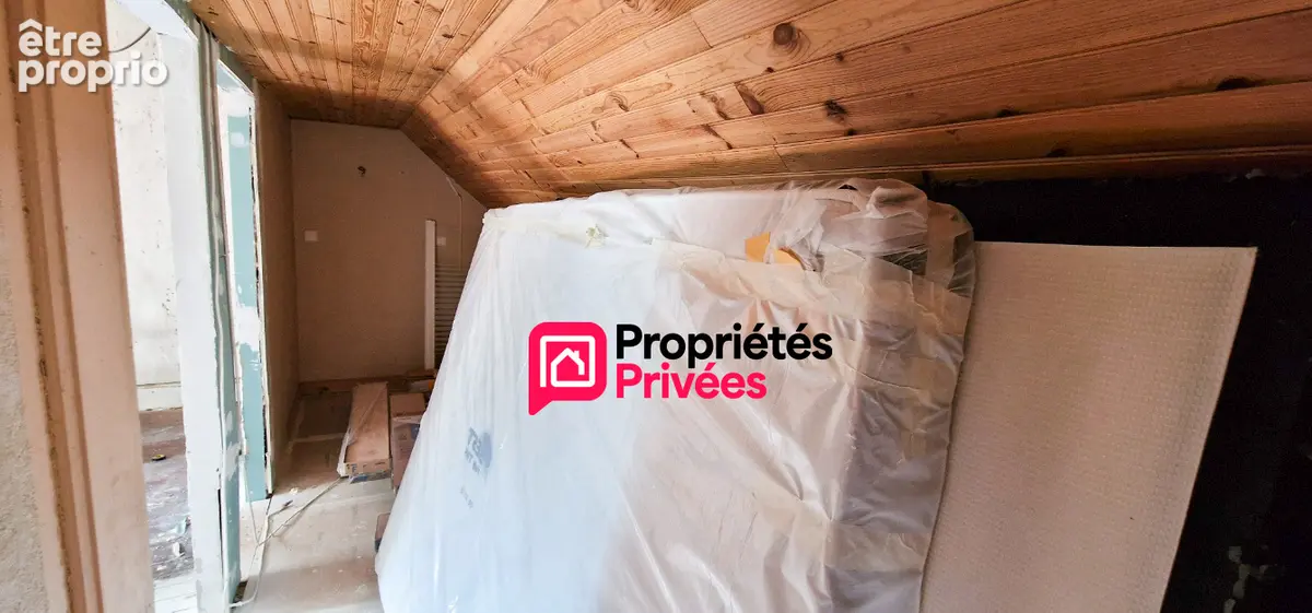 Maison à colombages de 135 m² - 6 pièces et 3 chambres + dépendances sur terrain de 1285 m² - photo 10