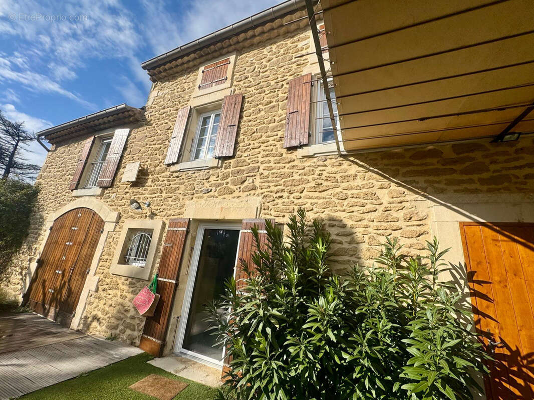 Maison à GRIGNAN