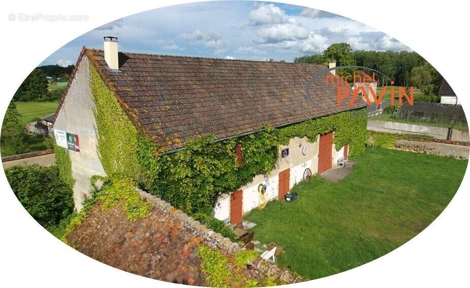 Maison à LA GUERCHE-SUR-L&#039;AUBOIS